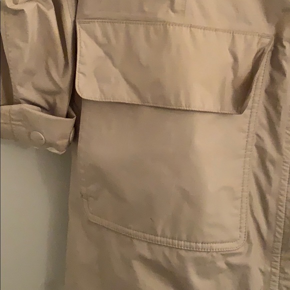 Patagonia Women’s Rain Coat Trench - Picture 3 of 4